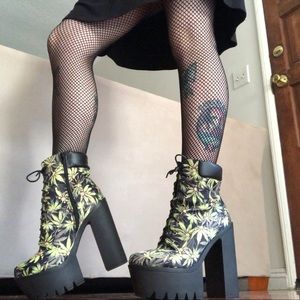 420 Platform Boots